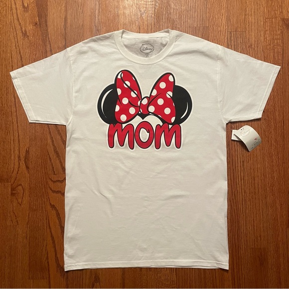 NWT Disney Family Collection White Minnie Mouse Mom Short Sleeve T-Shirt size M - Picture 1 of 12